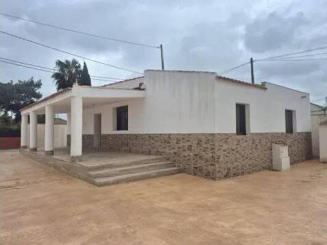 Chalet Venta Dolores, Dolores