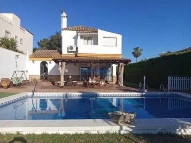 Chalet Venta Dos Hermanas, Entrenúcleos