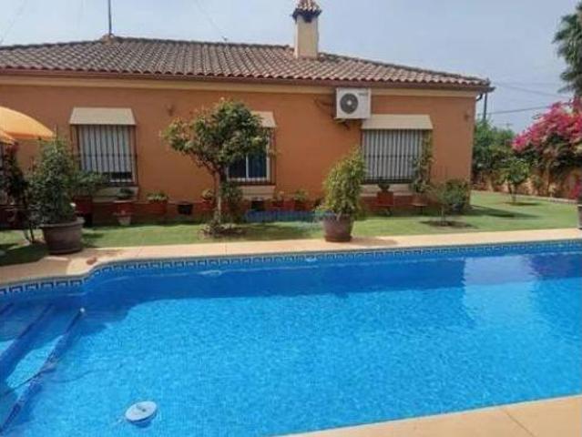 Chalet Venta Dos Hermanas, Entrenúcleos