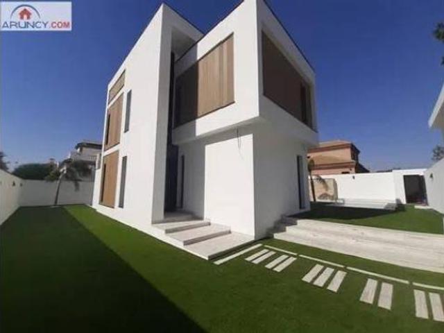 Chalet Venta Dos Hermanas, Entrenúcleos