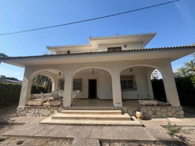 Chalet Venta El Campello, Platja Muchavista