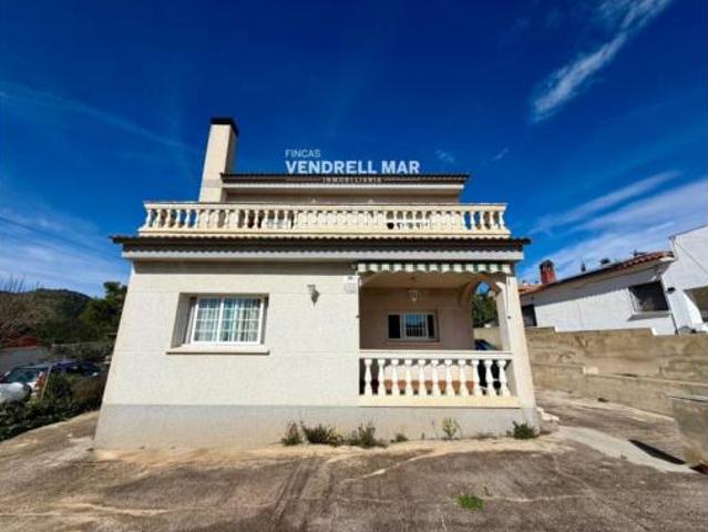 Chalet Venta El Vendrell, Centre
