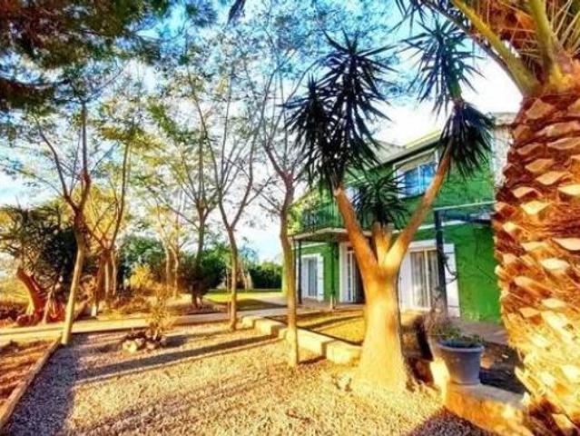 Chalet Venta El Vendrell, Centre