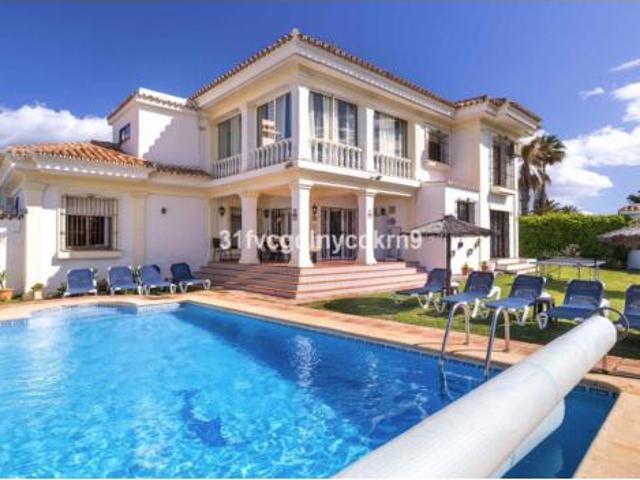 Chalet Venta Estepona, Centro