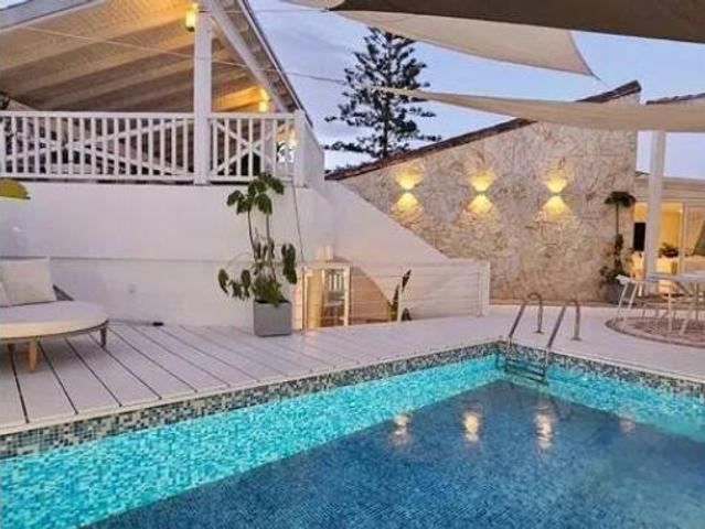Chalet Venta Estepona, Centro