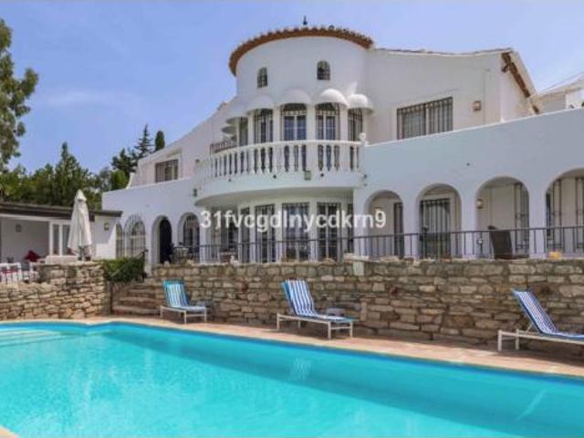 Chalet Venta Estepona, Centro