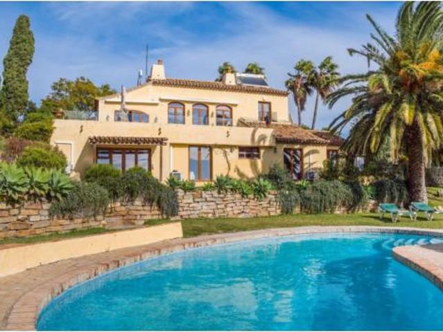 Chalet Venta Estepona, Centro