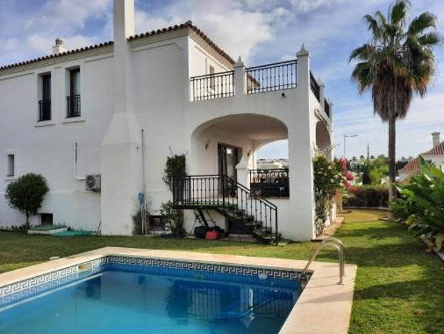 Chalet Venta Estepona, Selwo