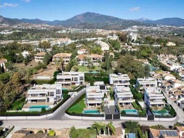 Chalet Venta Estepona, El Paraíso Atalaya Benamara
