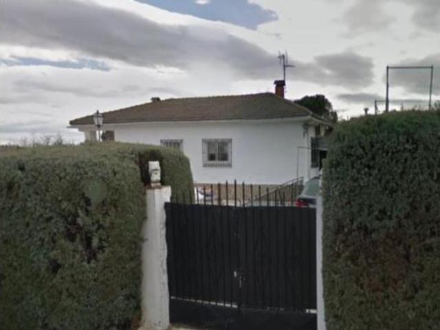 Chalet Venta Fresno de Torote, Serracines