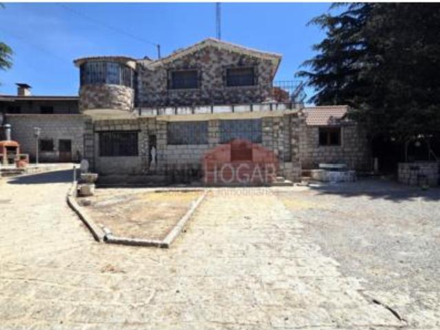 Chalet Venta Herradón de Pinares, La Cañada