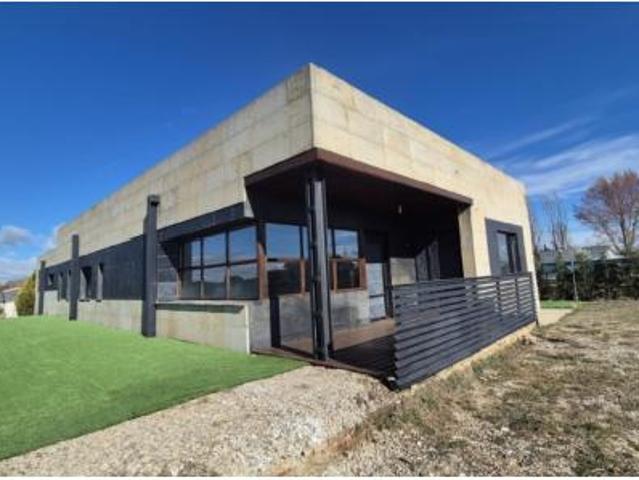 Chalet Venta Husillos, Husillos