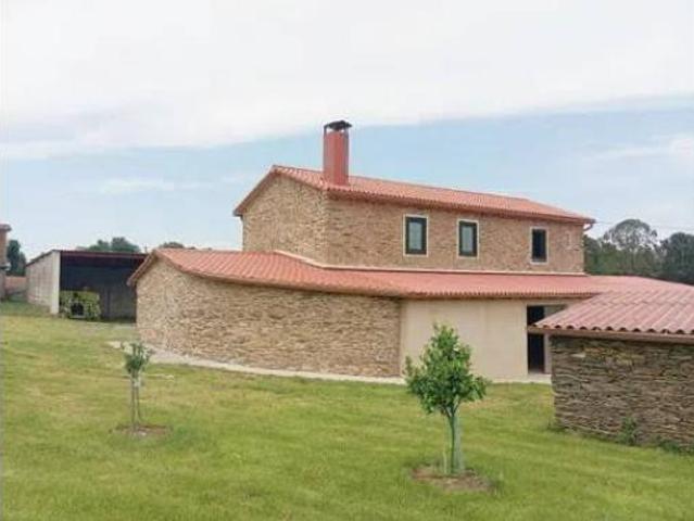 Chalet Venta O Pino, A Baixa Castrofeito