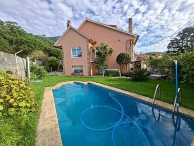 Chalet Venta Oia, Burgueira