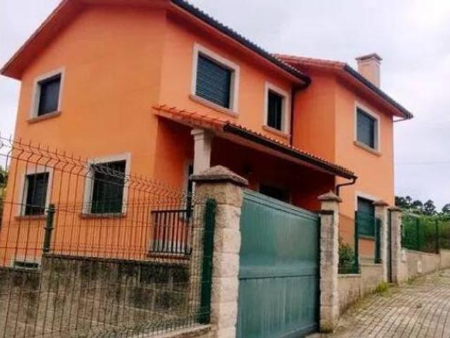 Chalet Venta Oleiros, Dexo Lorbé