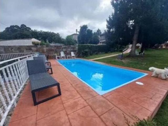 Chalet Venta Oleiros, Núcleo