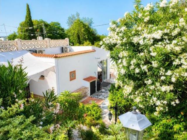 Chalet Venta Oliva, Nucli Urbà