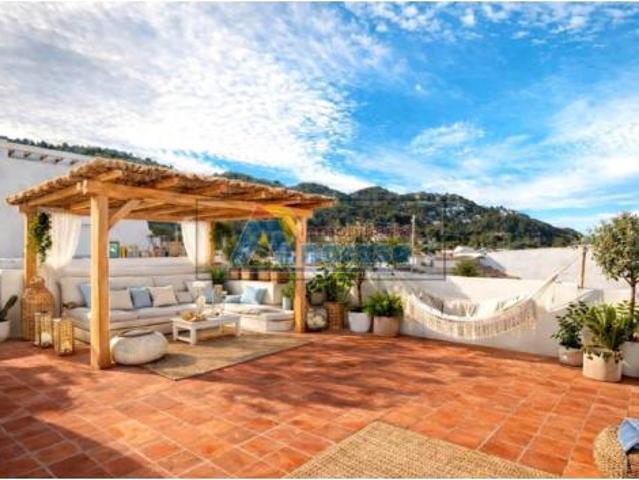 Chalet Venta Oliva, Nucli Urbà