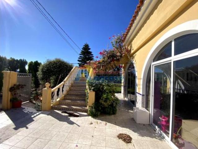 Chalet Venta Oliva, Nucli Urbà