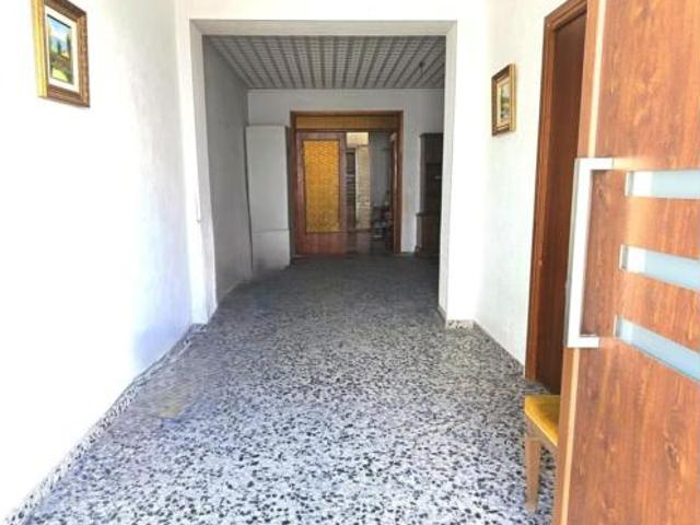 Chalet Venta Oliva, Nucli Urbà