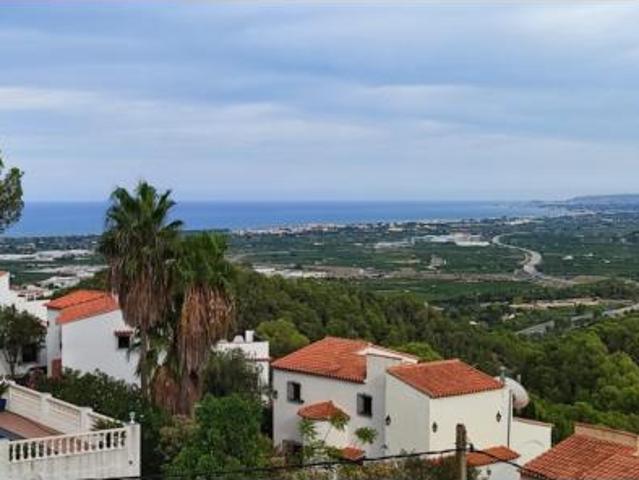 Chalet Venta Oliva, Nucli Urbà