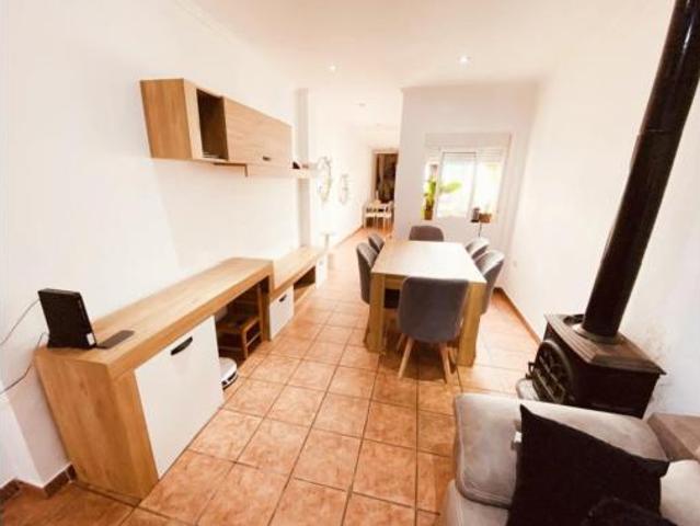 Chalet Venta Oliva, Nucli Urbà