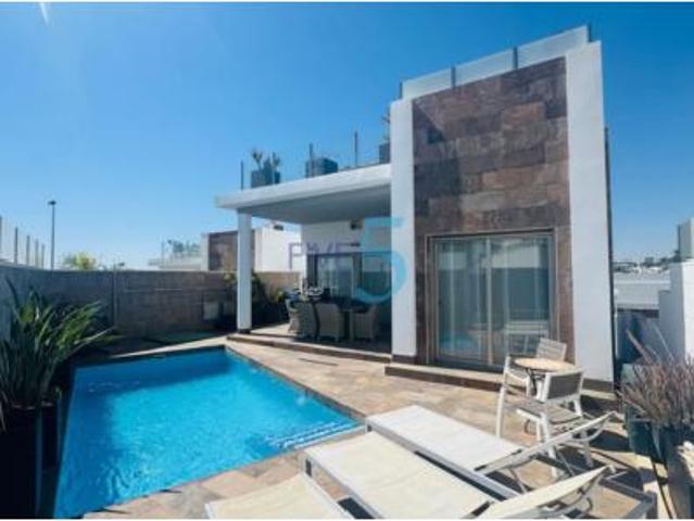 Chalet Venta Orihuela, Las Filipinas Villamartín Canal Norte