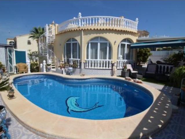 Chalet Venta Orihuela, Las Filipinas Villamartín Canal Norte