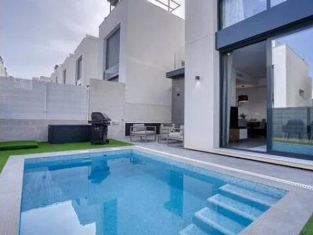 Chalet Venta Orihuela, Las Filipinas Villamartín Canal Norte