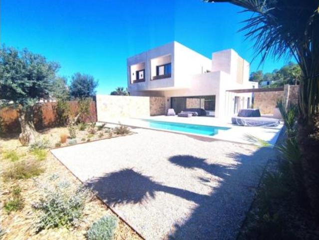 Chalet Venta Orihuela, Las Filipinas Villamartín Canal Norte