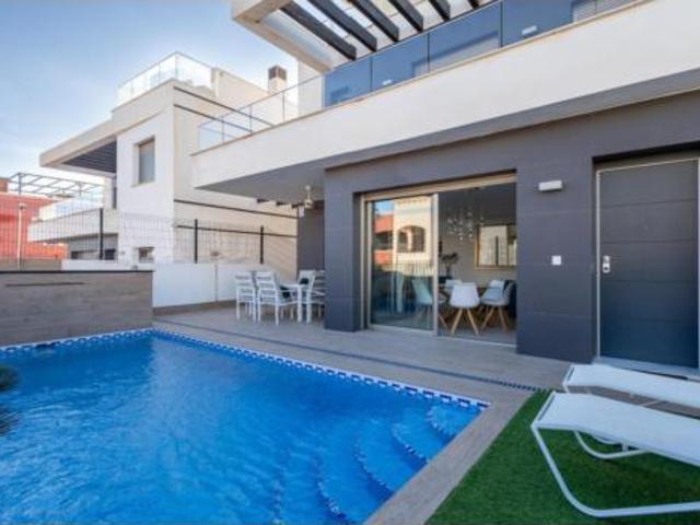 Chalet Venta Orihuela, Las Filipinas Villamartín Canal Norte