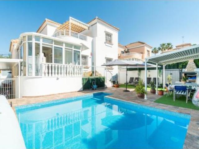 Chalet Venta Orihuela, Las Filipinas Villamartín Canal Norte