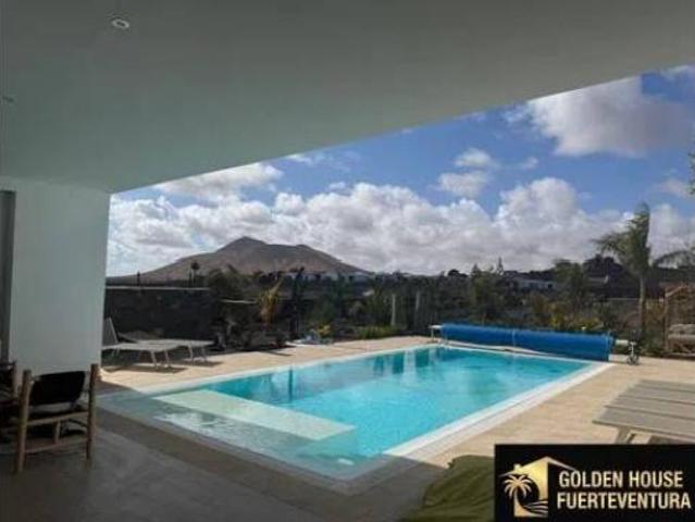 Chalet Venta La Oliva, La Oliva