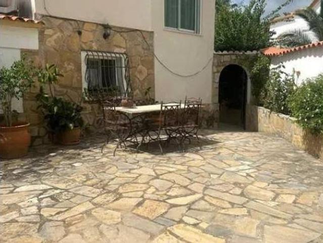 Chalet Venta La Nucia, Coloma