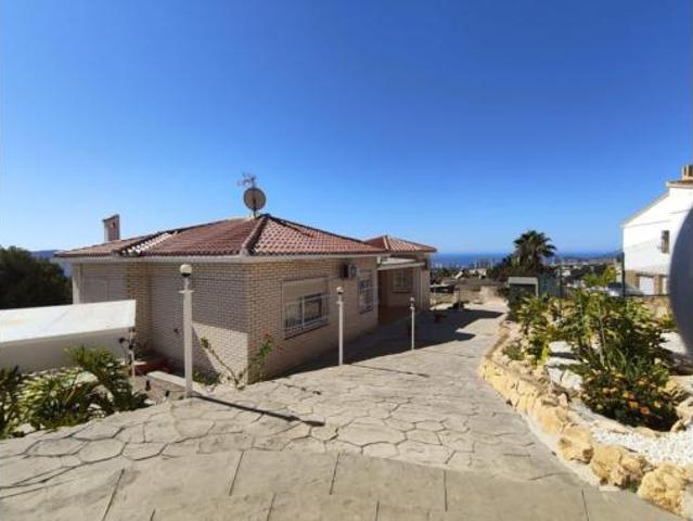 Chalet Venta La Nucia, Coloma