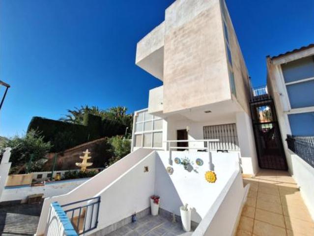 Chalet Venta La Nucia, Coloma