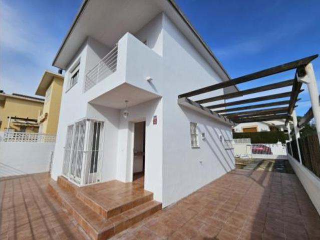 Chalet Venta La Nucia, Coloma