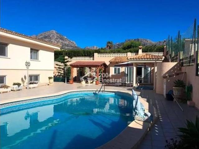 Chalet Venta La Nucia, Coloma