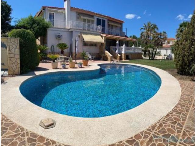 Chalet Venta La Nucia, Coloma