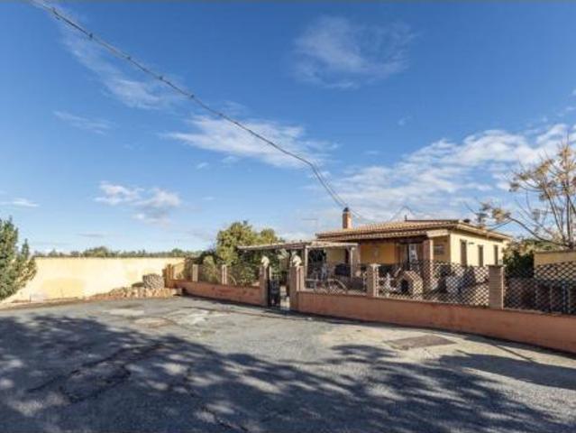 Chalet Venta La Zubia, La Zubia