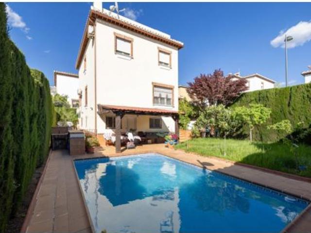 Chalet Venta La Zubia, La Zubia