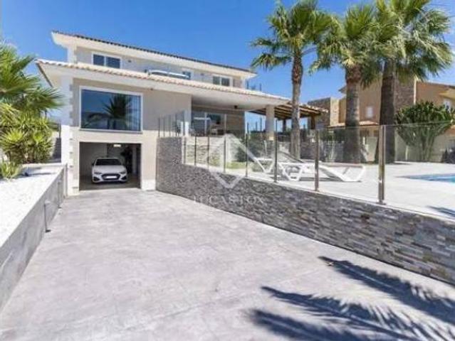 Chalet Venta L'Alfàs del Pi, Urbanizaciones