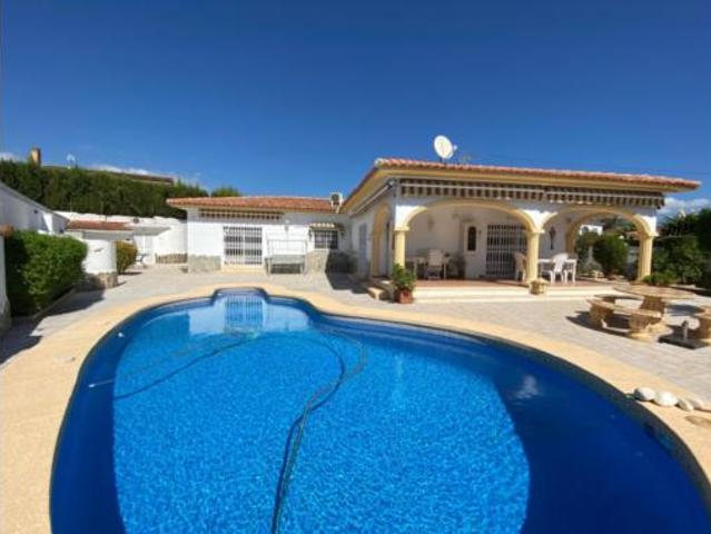 Chalet Venta L'Alfàs del Pi, Urbanizaciones