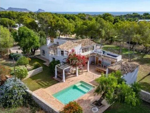 Chalet Venta L'Alfàs del Pi, Centro