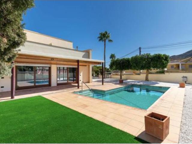 Chalet Venta L'Alfàs del Pi, Centro