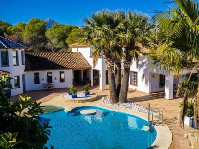 Chalet Venta L'Alfàs del Pi, Centro