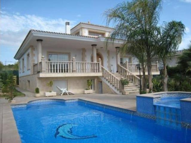 Chalet Venta L'Alfàs del Pi, Centro