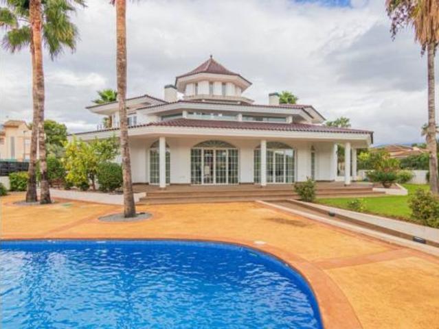 Chalet Venta L'Alfàs del Pi, Centro
