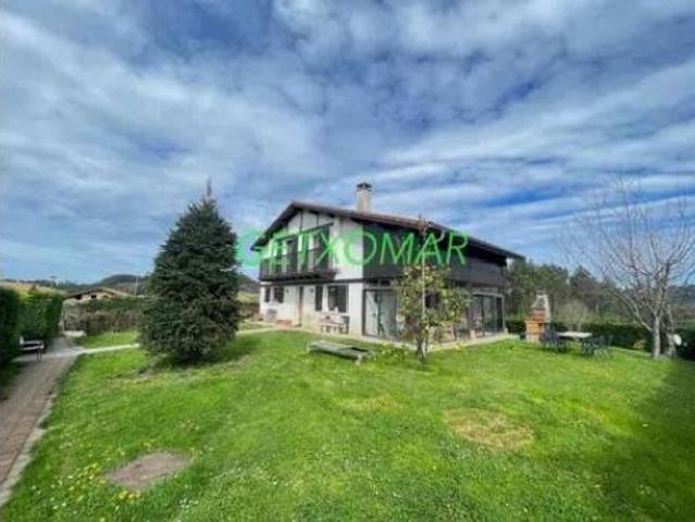 Chalet Venta Lemoiz, Andraka