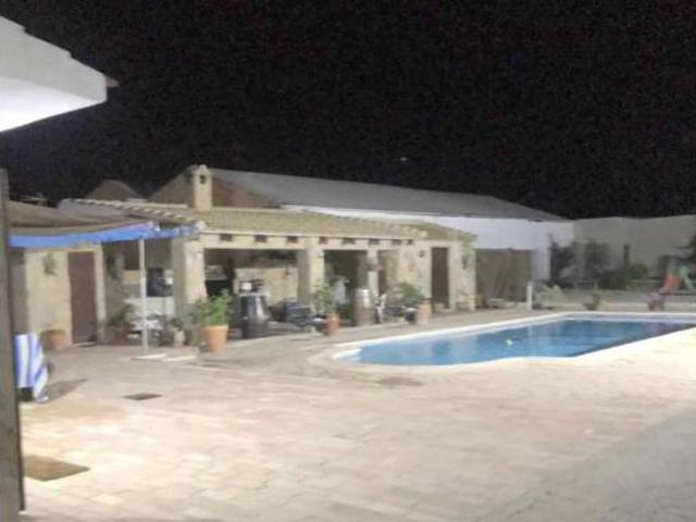 Chalet Venta Linares, Linares